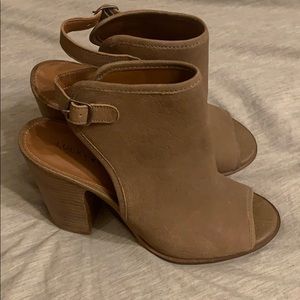 Lucky Brand Peep Toe